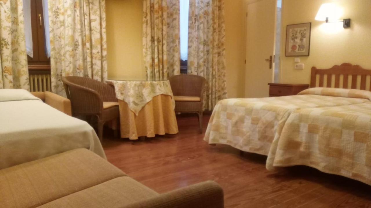 Hostal Casa Sario Jaurrieta 외부 사진
